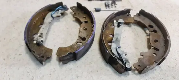 Fiat Punto (199) Brake pads (rear) 90463S4