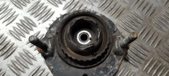 Alfa Romeo 156 Coil spring mount 