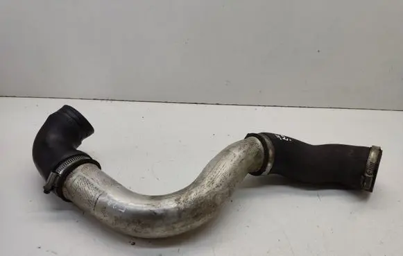 BMW 5 E39 Intercooler hose/pipe 2248622 11612248622