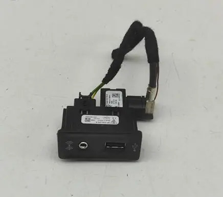 Porsche Panamera (971) AUX in-socket connector 9P1035222A