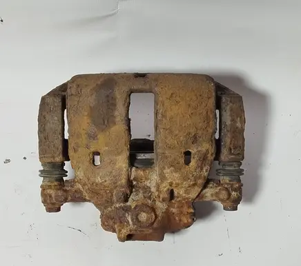 Mitsubishi Colt Front brake caliper