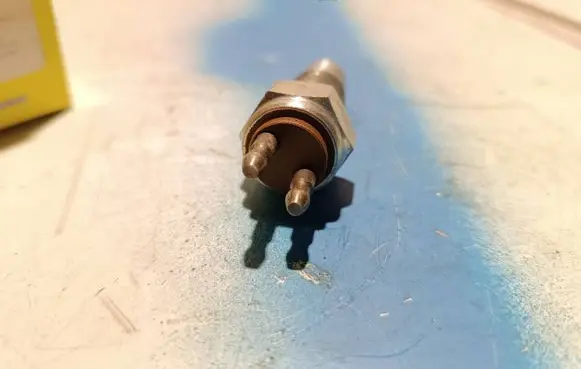 Ford Fiesta Reversing light switch sensor 7.6006