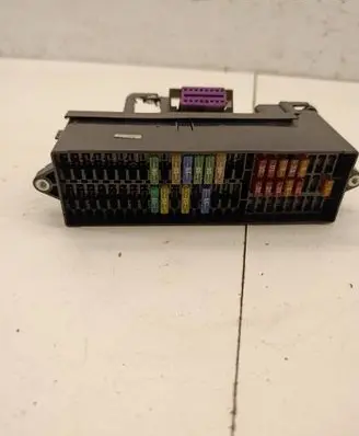 Volkswagen Golf Plus Fuse 64825332100