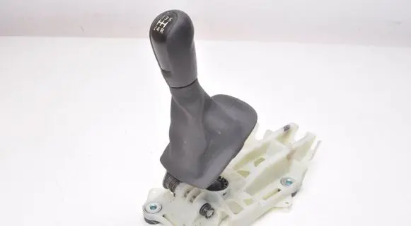 Volvo C30 Gear shifter/selector 
