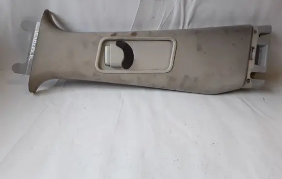 Land Rover Range Rover Sport L320 (B) pillar trim (top) 631240092
