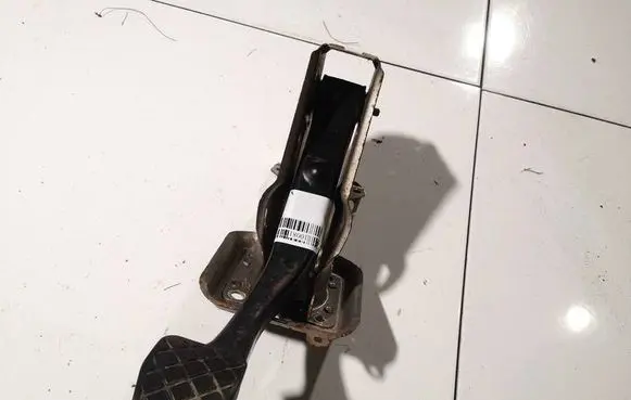 Skoda Octavia Mk2 (1Z) Clutch pedal 1k1721057 95136900