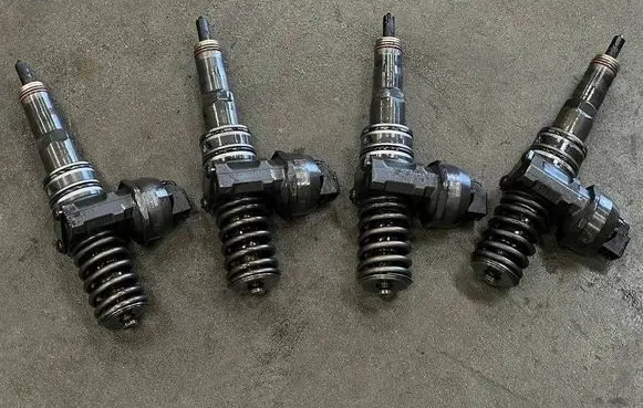 Seat Altea Fuel injectors set 038130073AG