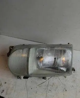 Nissan Serena Headlight/headlamp