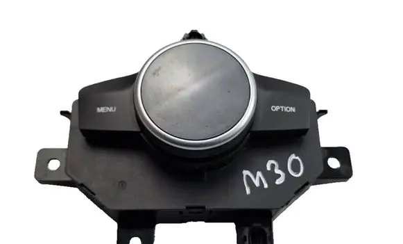 Alfa Romeo Giulia Head unit multimedia control 
