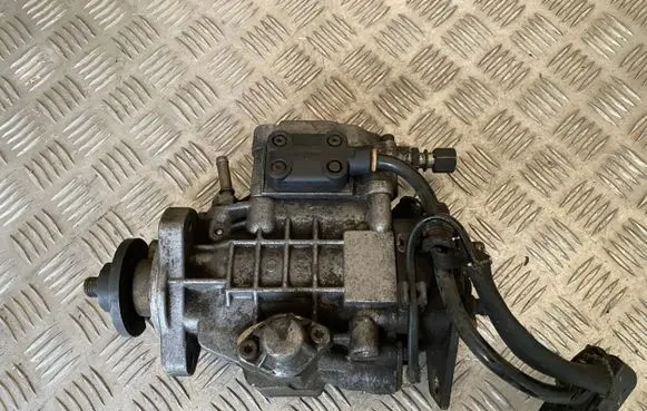 Volkswagen Golf IV Fuel injection high pressure pump 038130107D 0460404977 BT401