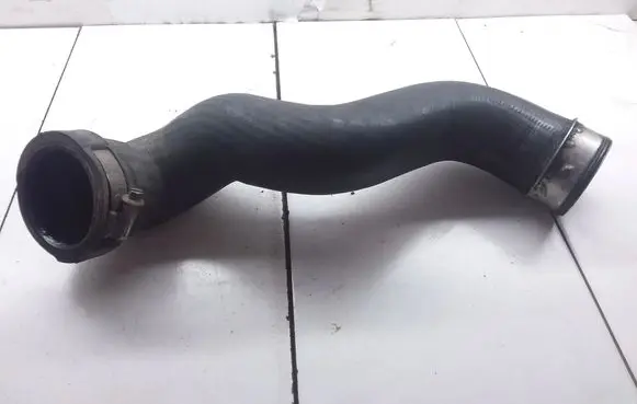 Audi A4 S4 B6 8E 8H Intercooler hose/pipe 