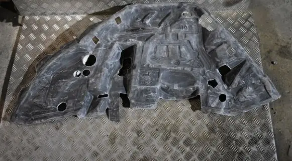 Mercedes-Benz GLE W167 Front arch A1676821100