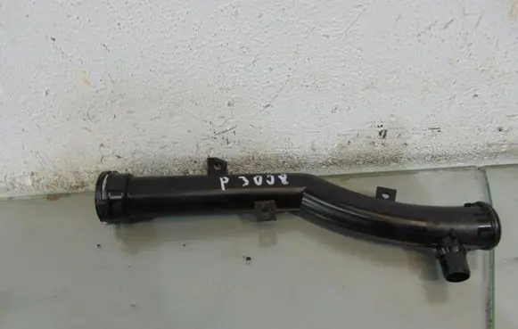 Peugeot 3008 II Engine coolant pipe/hose