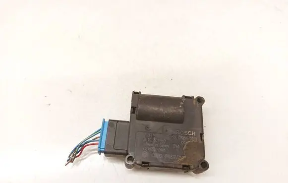 Audi A6 S6 C6 4F Air flap motor/actuator 0132801359