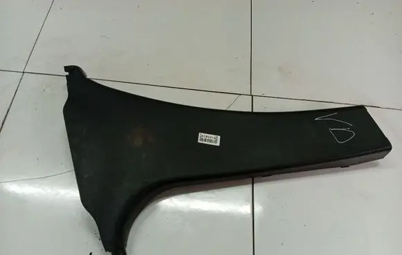 (B) pillar trim (top)