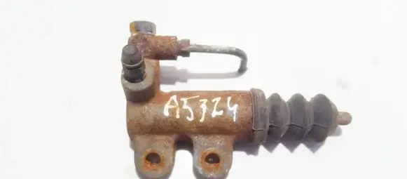 Mitsubishi Space Wagon Clutch master cylinder