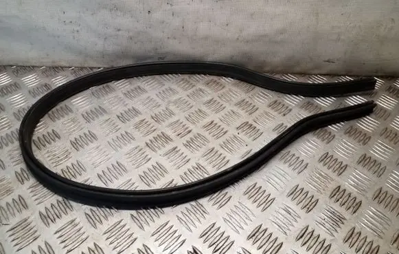 Skoda Octavia Mk3 (5E) Engine compartment rubber 