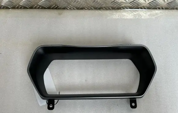 Tesla Model S Radio/GPS head unit trim 103304100C