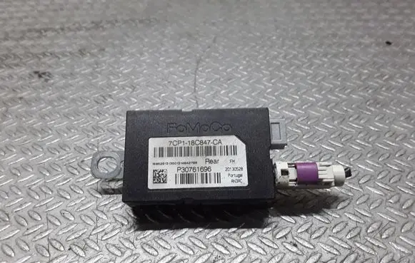 Volvo V60 Aerial antenna amplifier 7CP118C847CA