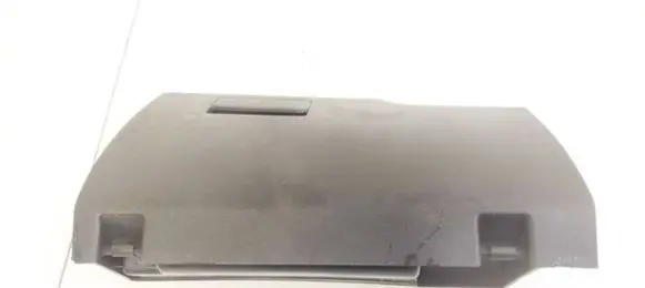 Glove box