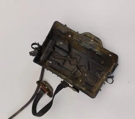 Battery tray