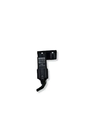 Volkswagen Golf V Glow plug pre-heat relay 0281003038