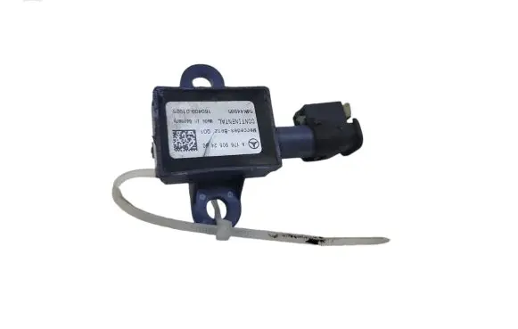 Mercedes-Benz A W176 Airbag deployment crash/impact sensor A1769052400