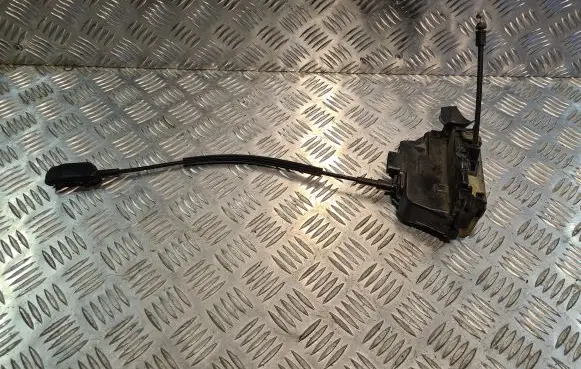 Renault Laguna II Coupe door lock (next to the handle) 