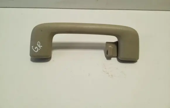 Mitsubishi Outlander Rear interior roof grab handle