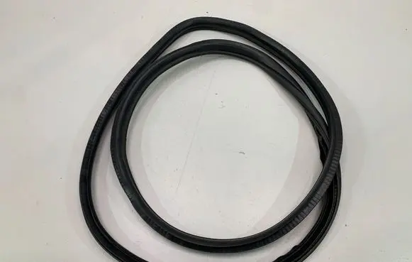 Mini One - Cooper F56 F55 Front door rubber seal 7322511