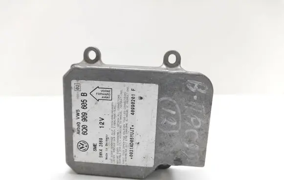 Volkswagen PASSAT B5.5 Airbag control unit/module 6Q0909605B 5WK42869