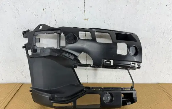 BMW 5 G30 G31 G38 Front bumper mounting bracket 51119498602