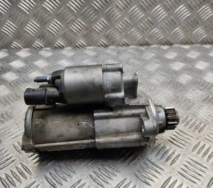 Volkswagen Golf VIII Starter motor 02E911022H 0001179606