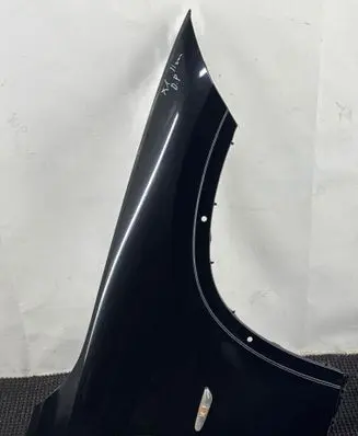 BMW X1 E84 Fender 475