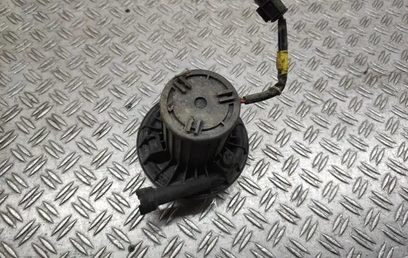 BMW 7 E65 E66 Secondary air pump 72812901 7508267