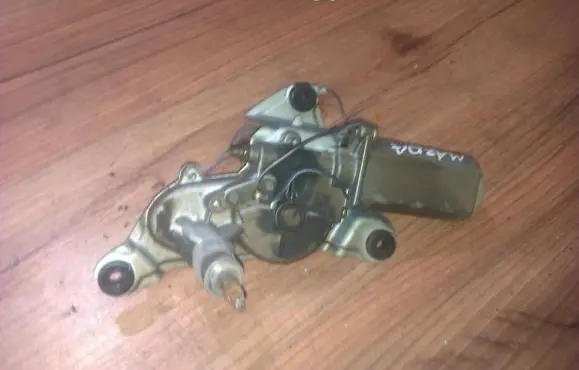 Mazda 323 Rear window wiper motor 8492001010