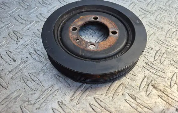 Opel Astra H Crankshaft pulley 8980391730