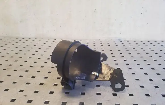 Jaguar XJL Fuel filter bracket/mount holder AW939180AA