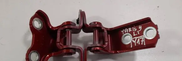 Toyota Yaris XP210 Rear door hinge set ES03