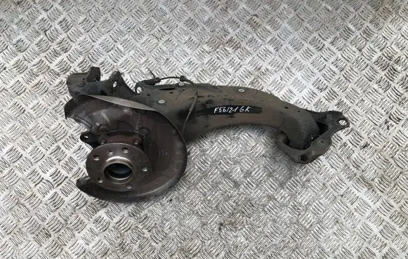 Rear wheel hub spindle/knuckle