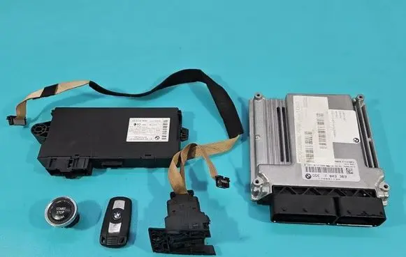 BMW 3 E90 E91 Engine control unit/module ECU 0281013500 IMPRK1586245