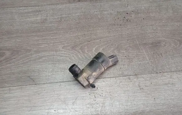 Volvo S60 Windscreen/windshield washer pump 304721