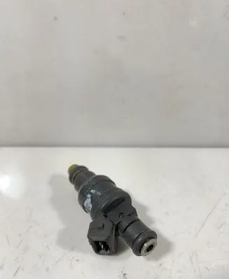Volkswagen Golf IV Fuel injector 06A906031 0280150464