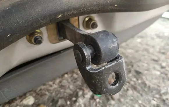 Rear door check strap stopper