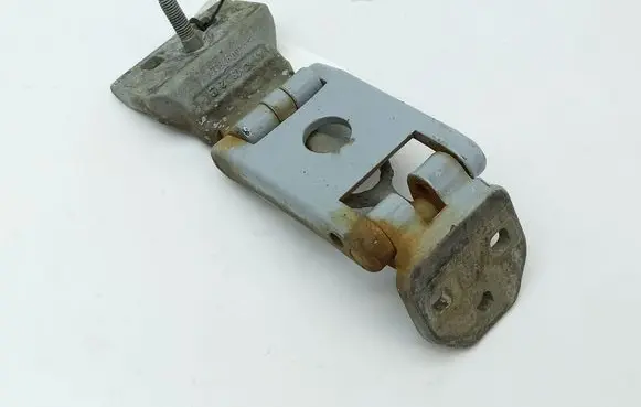 Renault Master III Rear door upper hinge 844009783R