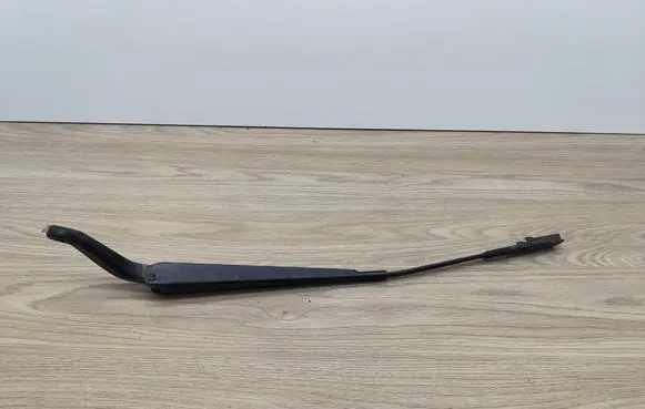 Volvo S80 Front wiper blade arm 30655209