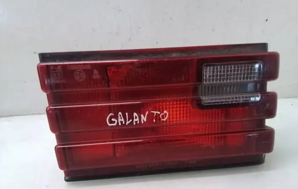 Mitsubishi Galant Eterna Tailgate rear/tail lights 1146288