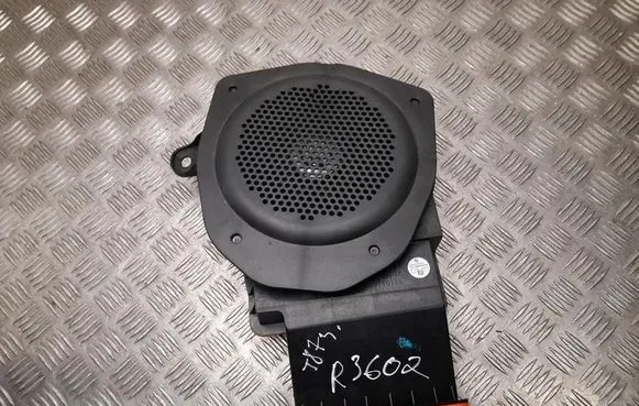 BMW 2 Active Tourer U06 Subwoofer speaker 9878329