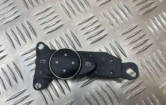 Mercedes-Benz E W211 Wing mirror switch 2118215779