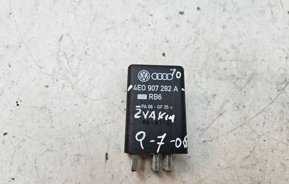 Audi Q7 4L Glow plug pre-heat relay 4E0907282A